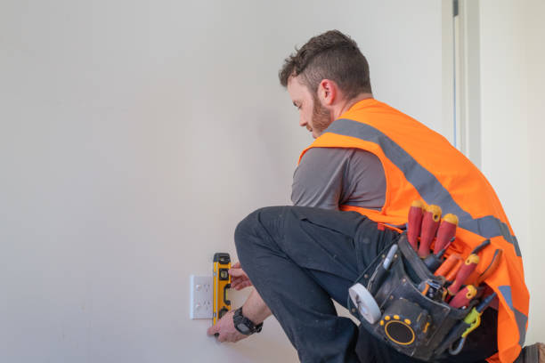 Best Affordable Emergency Electrician  in Peshtigo, WI